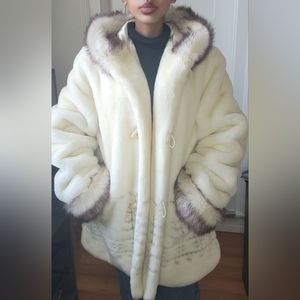 Vintage Penmans beautiful hooded coat